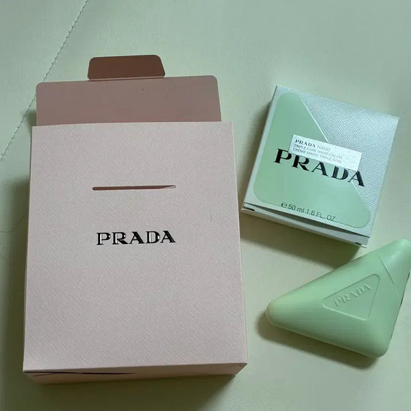 [BUNJANG] Prada Hand Cream 50ml (Sealed) / [미개봉] 프라다 핸드크림 50ml