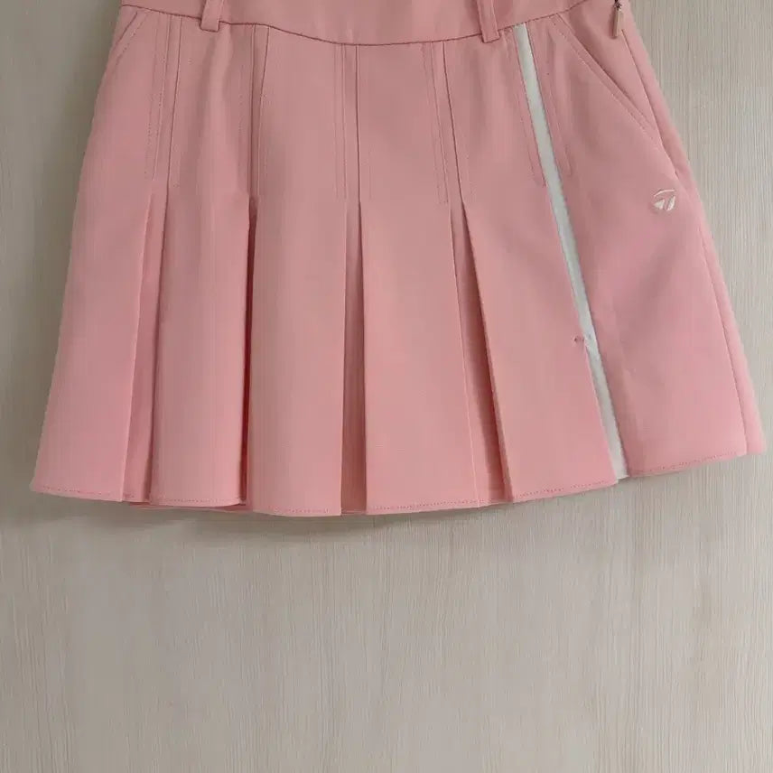 [BUNJANG] TaylorMade Women's Full Pleated Skirt (Pink) / 테일러메이드 여성 전체 플리츠 골프치마 (핑크)
