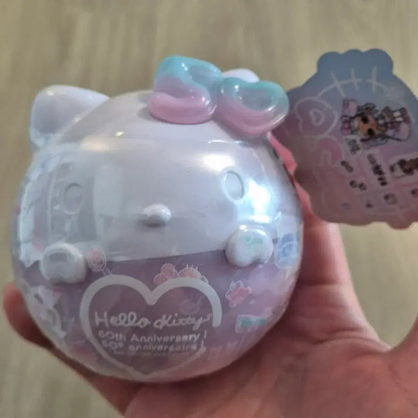 [BUNJANG] Sanrio Hello Kitty x L.O.L. Surprise! 50th Anniversary Limited Edition Doll / 헬로키티 50주년 lol 롤서프라이즈 콜라보 한정 인형 미개봉 팝니다.