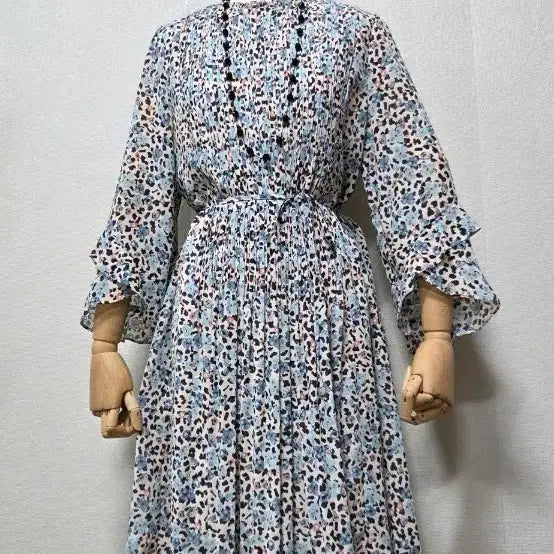 [BUNJANG] Thursday Island Floral Print Maxi Dress / 써스데이 아일랜드 원피스