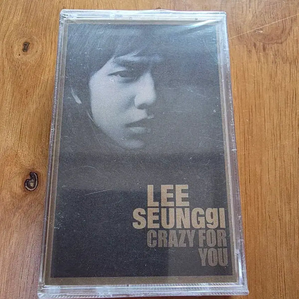 [BUNJANG] Lee Seung Gi 2nd Album "Crazy For You" Unsealed Cassette Tape / [희귀반] 이승기2집 " crazy for you " 미개봉 테이프