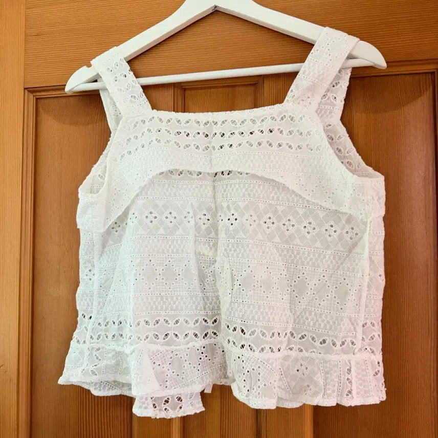 [BUNJANG] Shin Se-kyung CF Outfit Lovely Two-Way Lace Camisole Bustier / [신세경cf의상] 러블리 투웨이 레이스 나시 뷔스티에