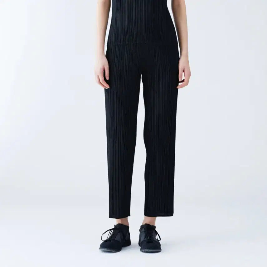 [BUNJANG] Issey Miyake Pleats Please Basic Straight Pants Black PP05JF111 / 이세이미야케 플리츠플리즈 베이직 스트레이트 팬츠 PP05JF111