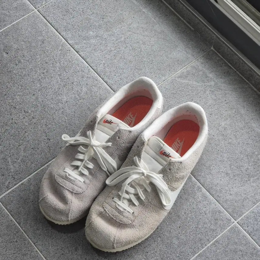[BUNJANG] Nike Cortez Suede Shoes (Size 300) / 코르테즈 스웨이드 300