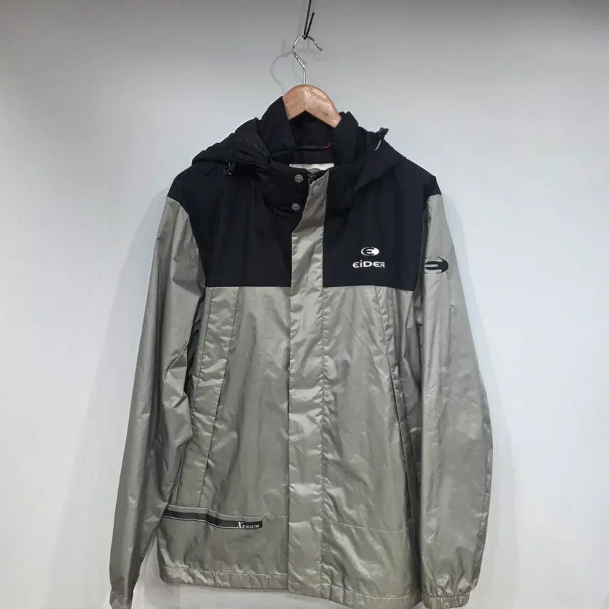 [BUNJANG] Eider Size 110 Hooded Windbreaker Jacket / 아이더 110사이즈 바람막이