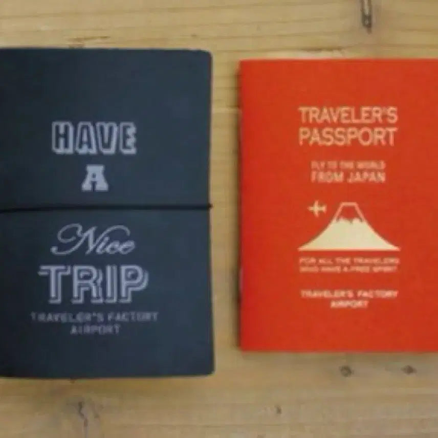 [BUNJANG] Travelers Notebook Narita Airport Limited Passport / 7월 도쿄 구매 트래블러스 노트 나리타공항 한정 패스포트