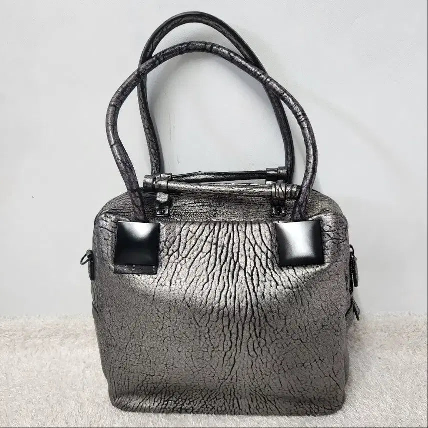 [BUNJANG] GOOD SANG A River Leather Shoulder Bag Silver Gunmetal / GOOD SANG A 리버 가죽 숄더백 실버 건메탈
