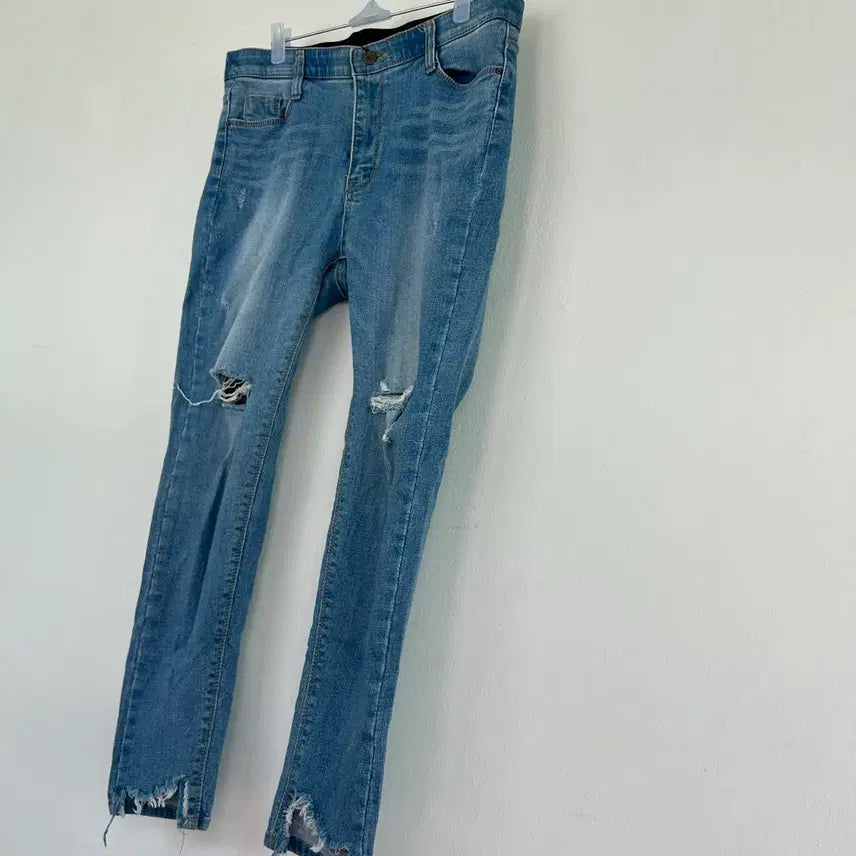 [BUNJANG] Distressed Skinny Denim Pants / 데미지 스키니진 데님 팬츠