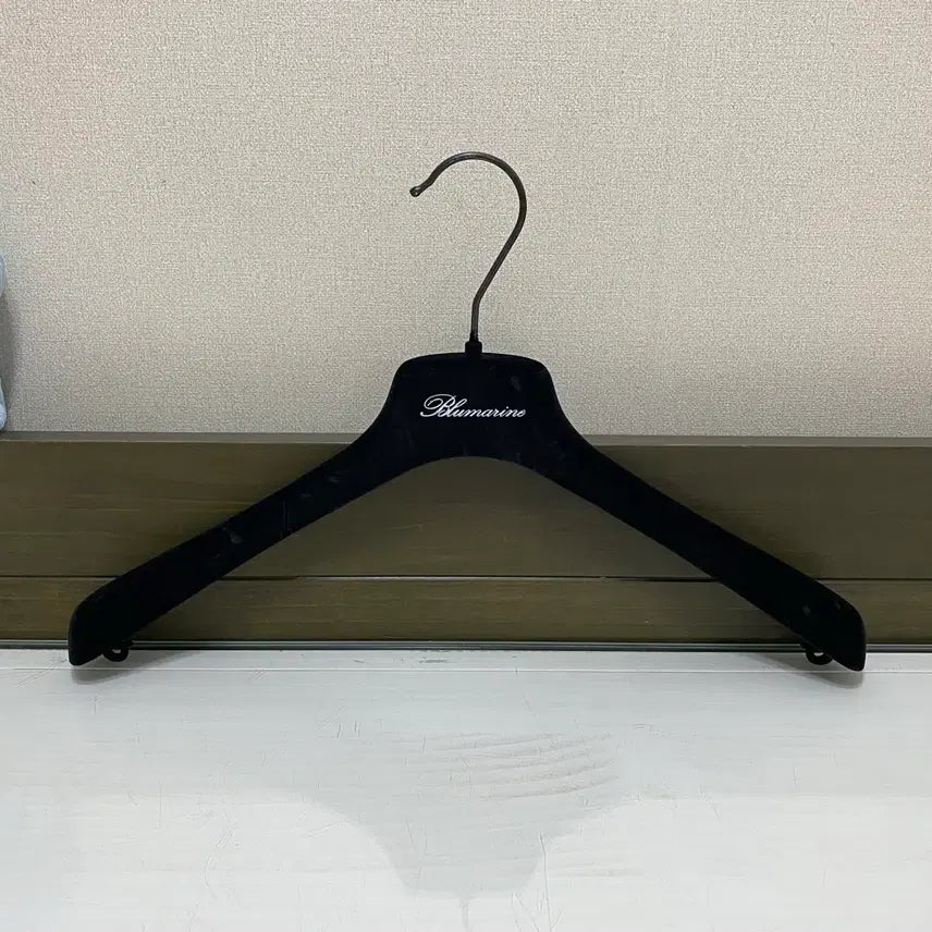 [BUNJANG] Blumarine Clothes Hanger / 블루마린 옷걸이