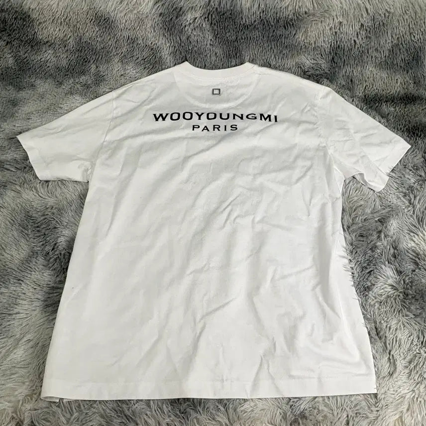 [BUNJANG] Wooyoungmi Back Logo Short Sleeve T-Shirt FW25 White Size 50 / 우영미 백로고 반팔 티셔츠 25FW 화이트 50사이즈 새상품