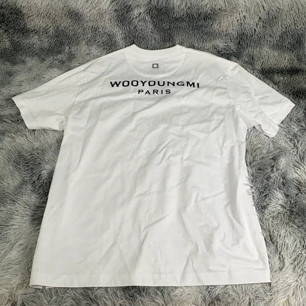 [BUNJANG] Wooyoungmi Back Logo Short Sleeve T-Shirt FW25 White Size 50 / 우영미 백로고 반팔 티셔츠 25FW 화이트 50사이즈 새상품