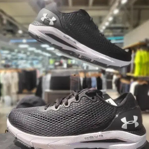 [BUNJANG] Under Armour Black Running Shoes 235 / 새상품 언더아머  블랙 운동화 235