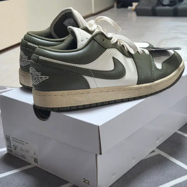 [BUNJANG] Nike Jordan Low SE Light Olive Sneakers / 나이키 조던 로우 올리브