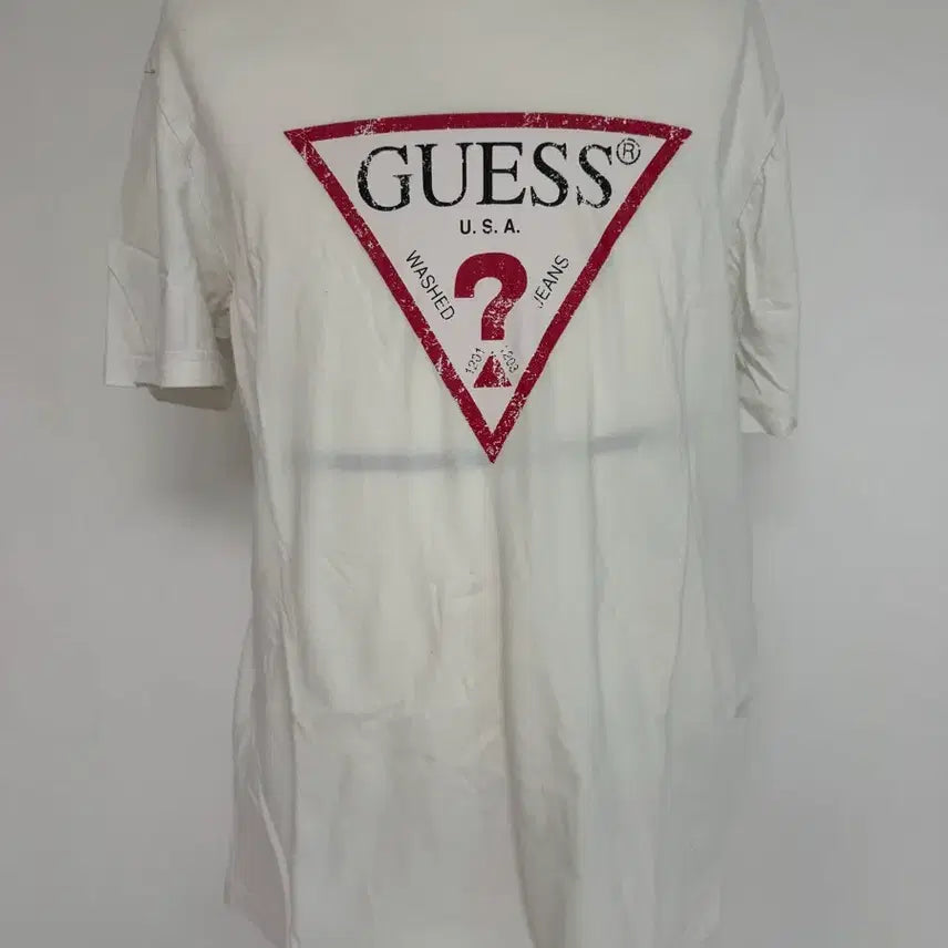 [BUNJANG] Guess Triangle Logo Short-Sleeve T-Shirt White / 게스 삼각 로고 반팔 티셔츠 화이트
