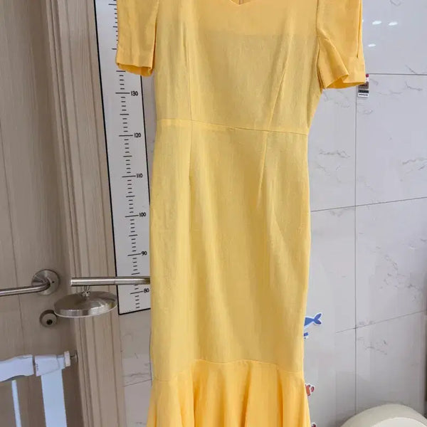 [BUNJANG] Yellow Mermaid Square Neck Long Dress / 머메이드 원피스