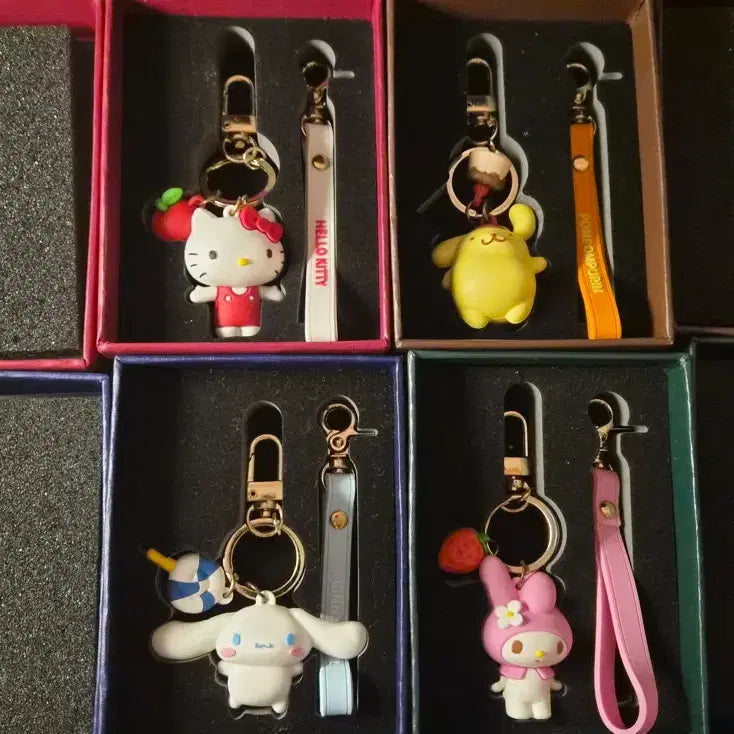 [BUNJANG] Sanrio Character Keyring Set (Unused) / 산리오 키링 세트 미사용