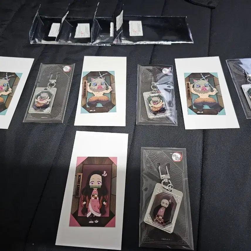 [BUNJANG] Demon Slayer Metal Keyring - Inosuke & Nezuko / (판매/교환) 귀멸의 칼날 메탈 키링 이노스케3 네즈코1