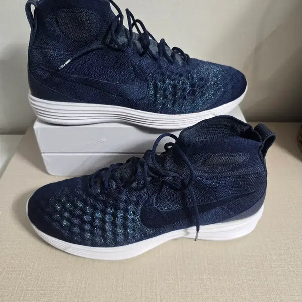 [BUNJANG] Nike Lunar Magista 2 Flyknit Navy 290mm / 나이키 루나 마지스타2 플라이니트 네이비 290mm