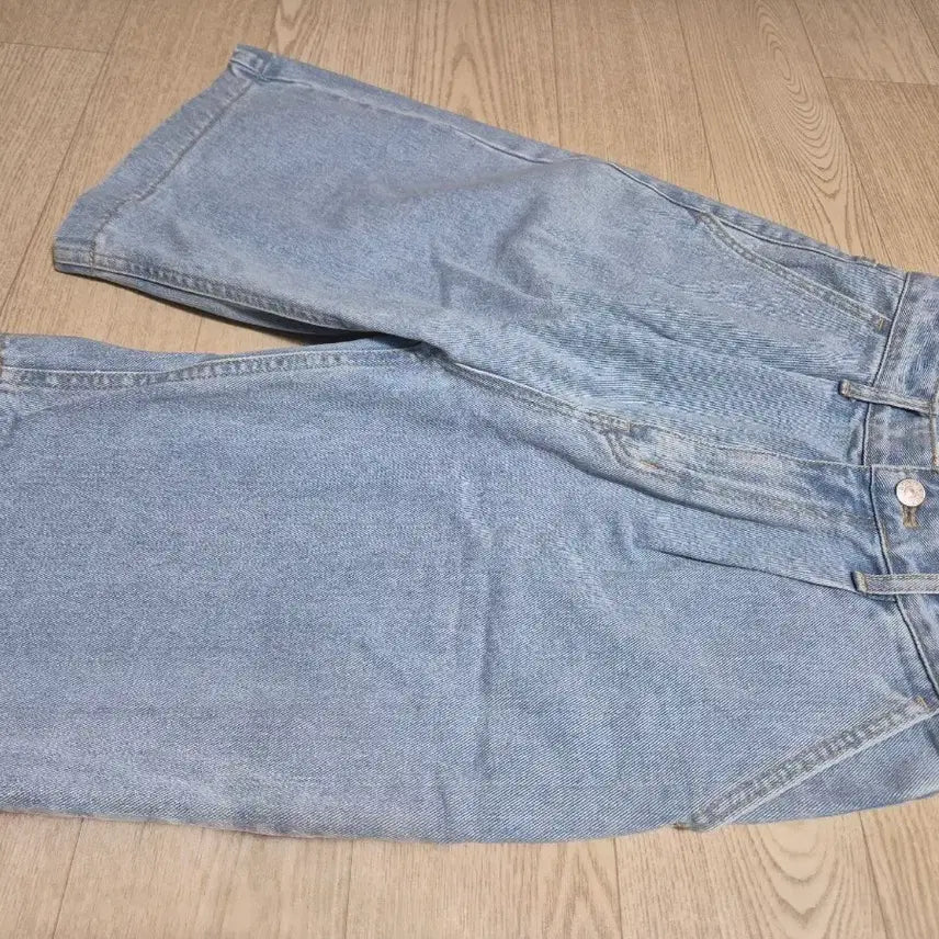 [BUNJANG] Bocca Baccà Light Wash Denim Shorts / 보카바카 데님 연청 반바지