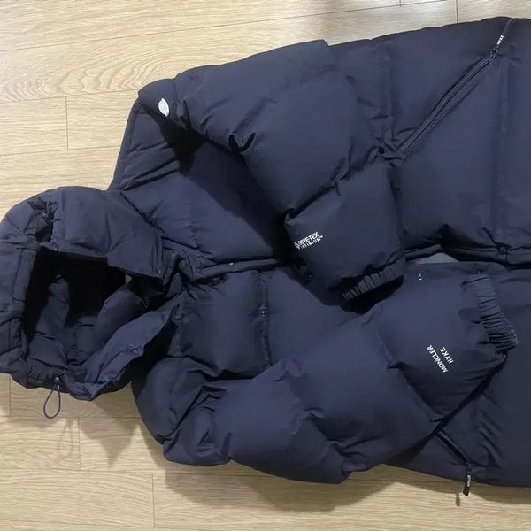 [BUNJANG] Moncler x HIGHXARTELS Gore-Tex Padded Jacket / 몽클레어 하이크X알텔스 마지막가격