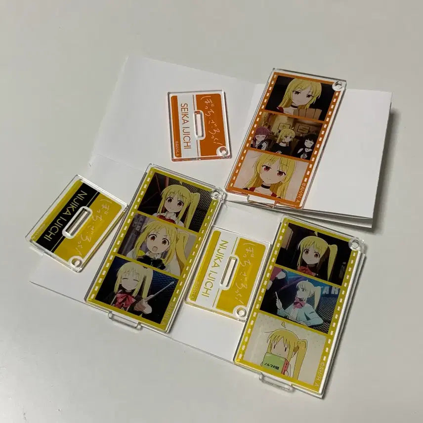 [BUNJANG] Bocchi the Rock! Ijichi Nijika Seika Sister Acrylic Keychain Stand Set / 봇치 더 록! 이지치 니지카 세이카 자매 아크릴 키링 스탠드 3종일괄