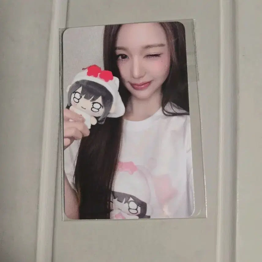 [BUNJANG] IVE Fan Concert T-Shirt Photocard Jang Wonyoung MD / 아이브 팬콘 티셔츠 포카 장원영 양도합니다 엠디