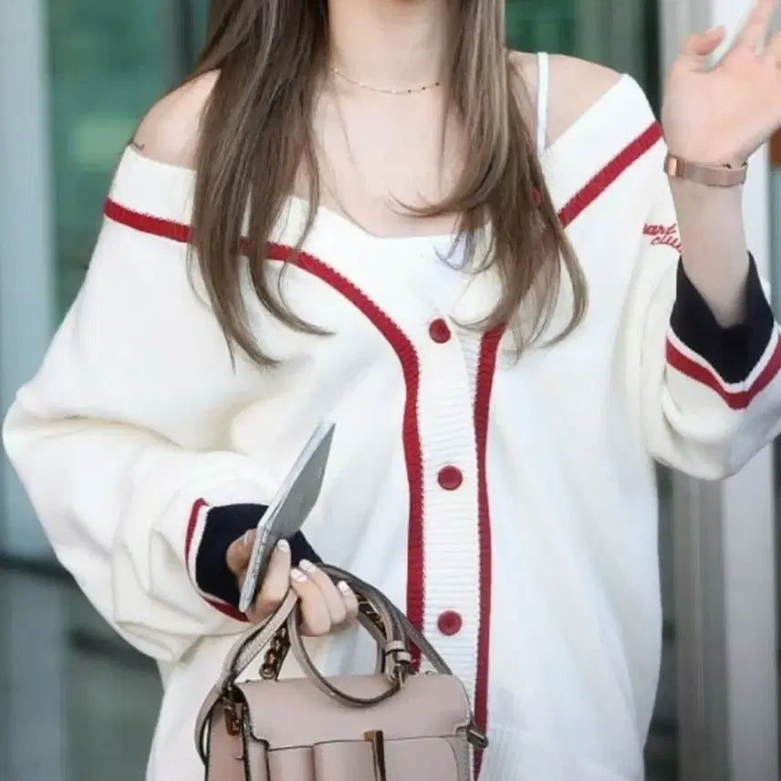 [BUNJANG] Mixxmix Heart Club Color-Block Line Knit Two-Piece Set / [태연착용] 믹스엑스믹스 하트클럽 배색 라인 니트 투피스