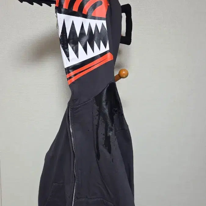 [BUNJANG] Chainsaw Man Hongdae Pop-up Hoodie / 체인소맨 홍대팝업 후드 집업