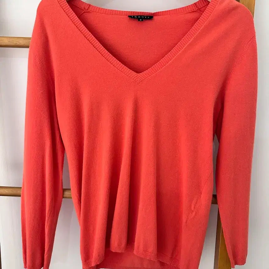 [BUNJANG] Theory V-Neck Knit Coral / 2]Theory 띠어리 브이넥 니트 코랄색