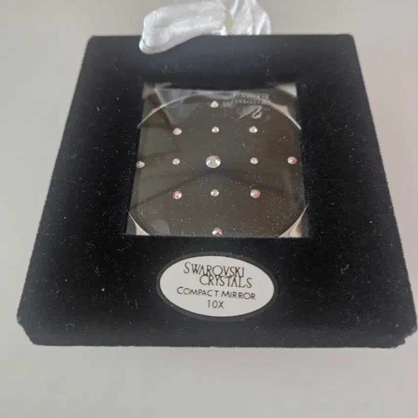 [BUNJANG] Swarovski Crystal 10X Magnification Compact Mirror with Velvet Case / 스와로브스키 크리스탈 10X 컴팩트 거울