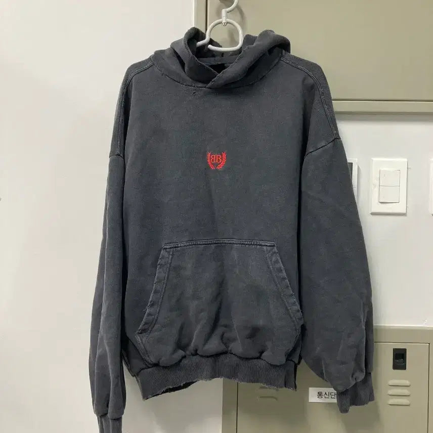 [BUNJANG] Balenciaga Vintage Logo Hoodie (Size S) / 발렌시아가 빈티지 로고 후드티 S