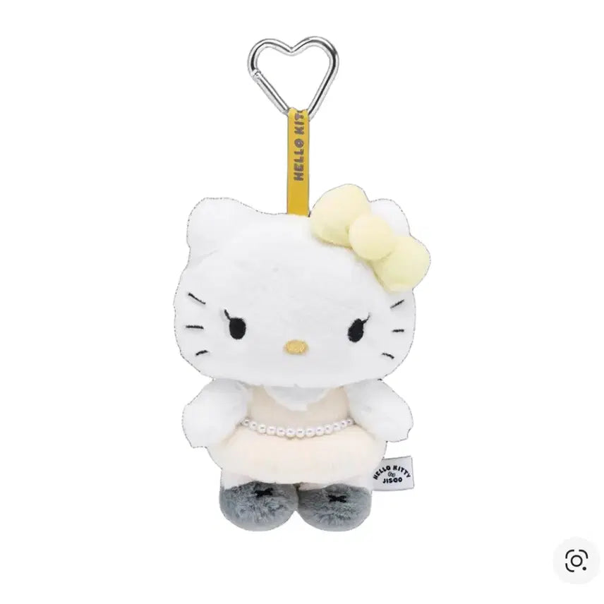 [BUNJANG] Hello Kitty Jisoo Collaboration Keychain Ivory / 헬로키티 지수 콜라보 키링 아이보리