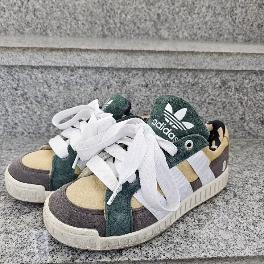 [BUNJANG] Adidas x Bape Lowsut Sand Cloud White / 정품) 아디다스 x 베이프 로우수트 샌드 클라우드 화이트