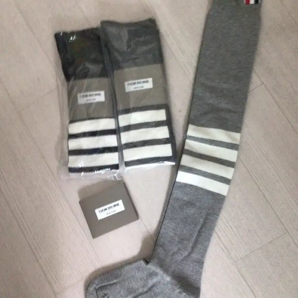 [BUNJANG] Thom Browne Tricolor Stripe Mid-Calf Socks Grey Black Charcoal / 톰브라운 삼선 니삭스 그레이 블랙 찐그레이