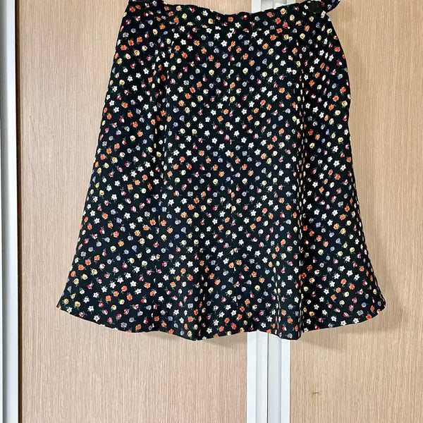 [BUNJANG] Reformation Style Skirt (Size 44-55) / Reformation스타일 꽃무늬 스커트(44-55)