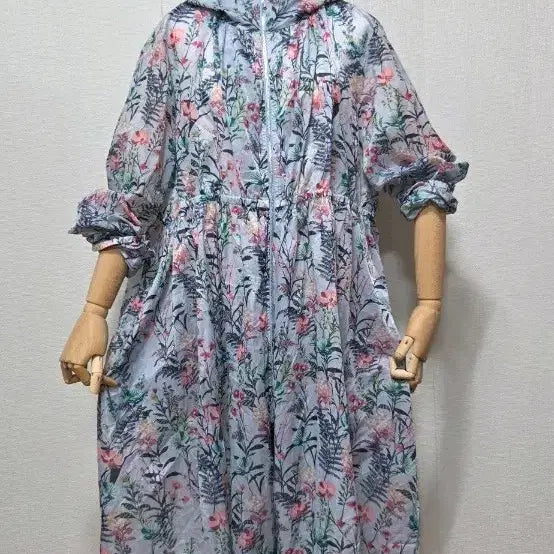[BUNJANG] Flower Pattern Hooded Long Windbreaker / 플라워 패턴 후드 롱 바람막이