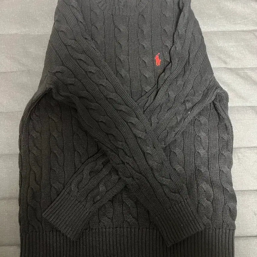 [BUNJANG] Polo Ralph Lauren Black Cable Knit Sweater with Red Logo / 폴로 니트