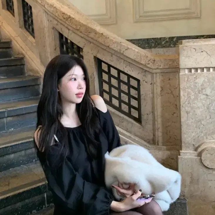[BUNJANG] OHTREE Blair Blouse Black / 온트 블레어 블라우스 블랙 새상품 Blair Blouse