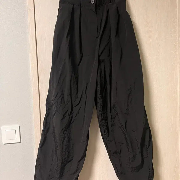 [BUNJANG] Black Nylon Jogger Pants / 블랙 나일론 조거 팬츠