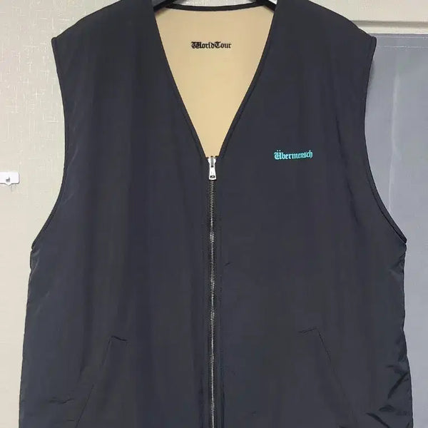 [BUNJANG] G-Dragon Reversible Vest (Black & Beige) / 지드래곤 리버시블 베스트 (블랙&베이지)