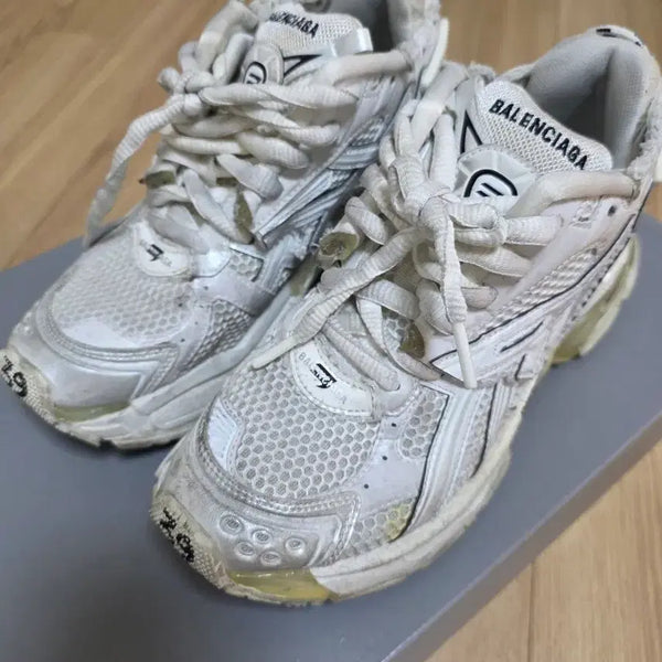 [BUNJANG] Balenciaga Runner White E39 / 발렌시아가 러너 화이트 E39 팝니다
