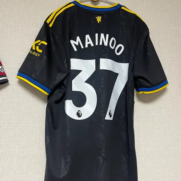 [BUNJANG] Manchester United 25-26 Season Third Jersey - L / 25-26시즌 맨유 써드 마이누 유니폼