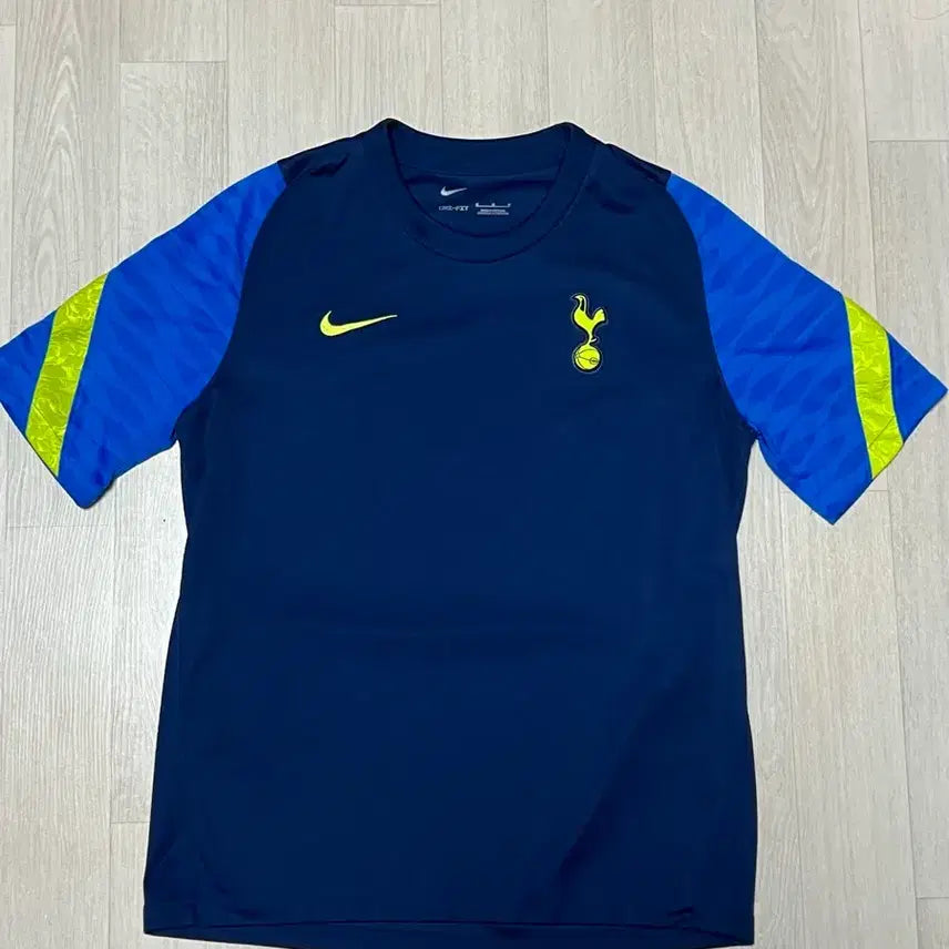 [BUNJANG] Nike Tottenham Hotspur 22/23 Home Short Sleeve Jersey Navy M / 나이키 토트넘 유니폼 반팔 네이비M