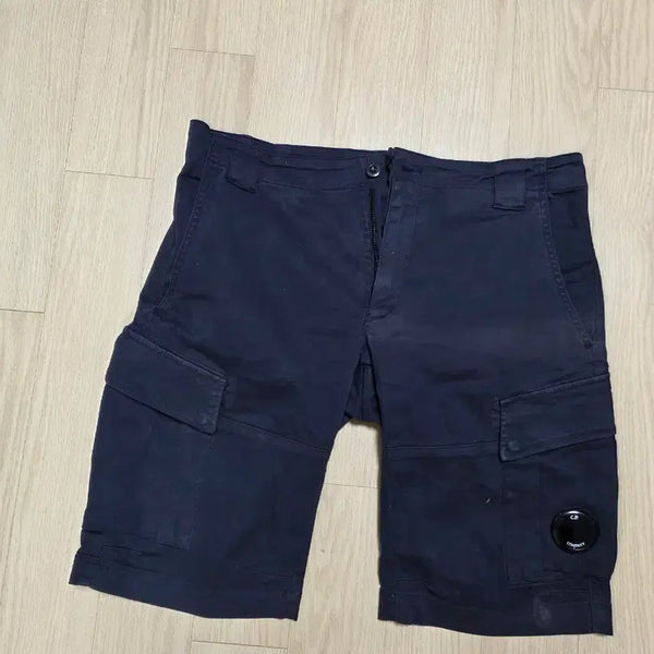 [BUNJANG] CP Company Cargo Shorts / cp컴퍼니 카고 반바지