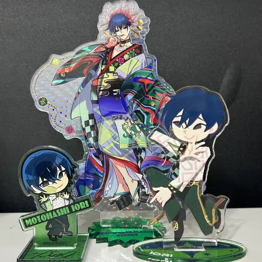[BUNJANG] Charisma House Motohashi Iori Acrylic Stand Bundle Set / 카리스마 하우스 모토하시 이오리 아크릴 스탠드 일괄 판매