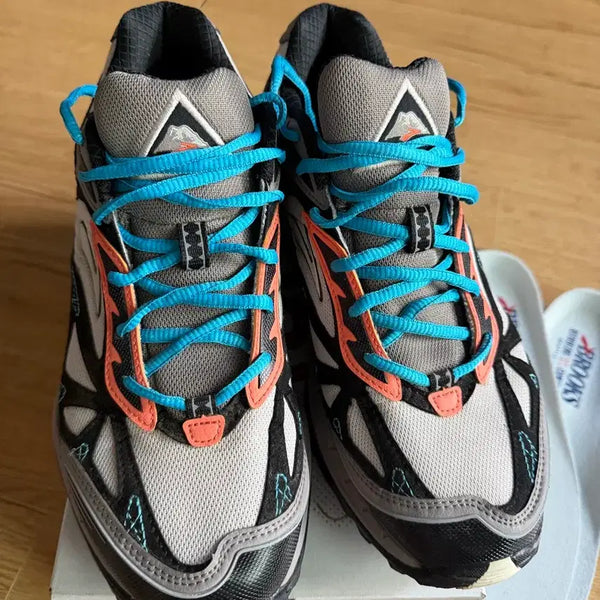 [BUNJANG] Brooks Running Cascadia 16 Moonbeam Men's Trail Running Shoes Medium / [285]브룩스 브룩스러닝 남성 캐스캐디아 1 문빔 (MEDIUM)