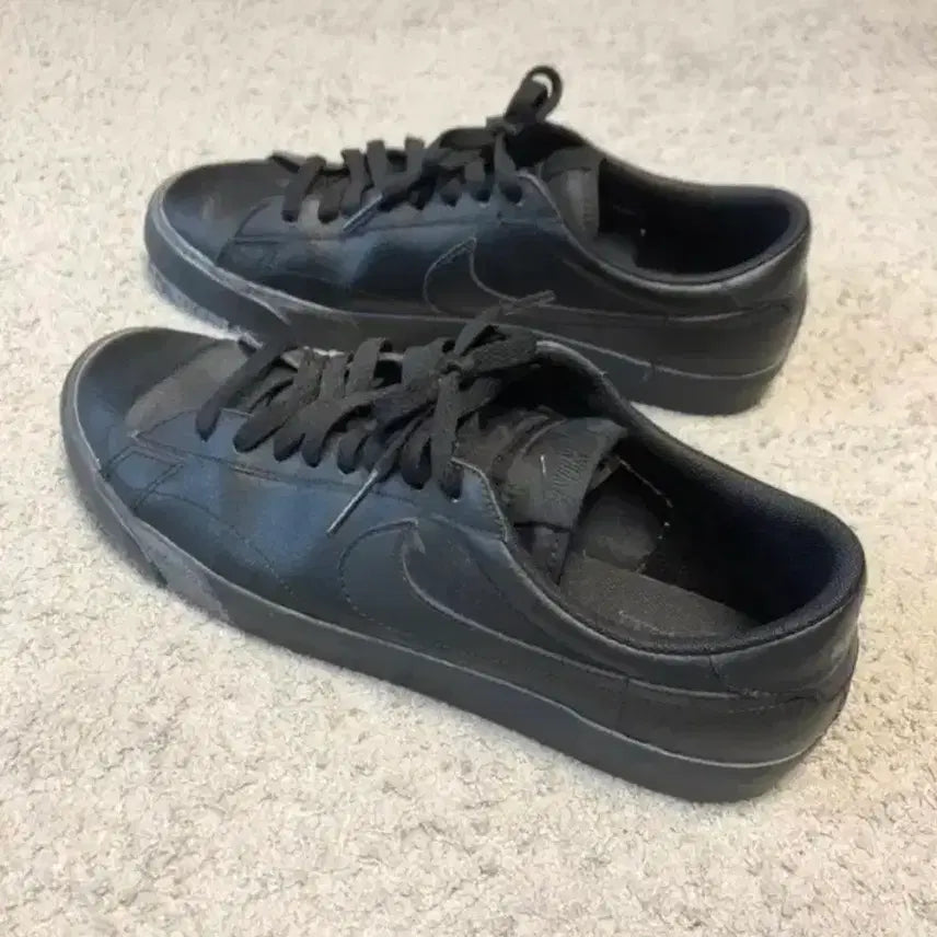 [BUNJANG] Nike Men's Black Low-Top Sneakers Size 275 / 나이키 로우 남성 스니커즈 블랙 사이즈275