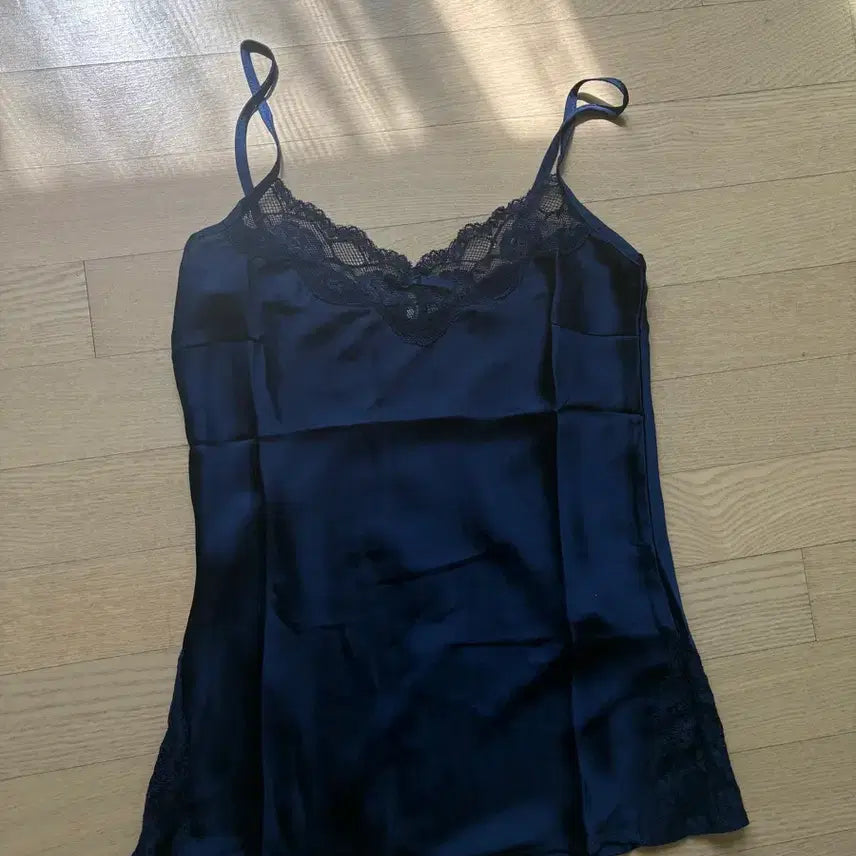 [BUNJANG] Navy Lace Slip Camisole / 네이비 레이스 슬립 런닝