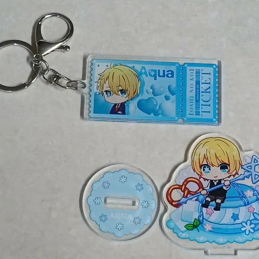 [BUNJANG] Oshi no Ko Hoshino Aquamarine Acrylic Keychain, Stand, and Card Bundle Set / 최애의 아이 호시노 아쿠아마린 아크릴 키링, 스탠드, 카드 전부 드려요