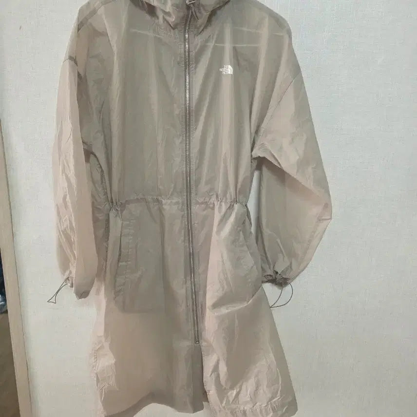 [BUNJANG] The North Face Women's Hooded Long Windbreaker Beige / 노스페이스 여성 후드 롱 바람막이 베이지